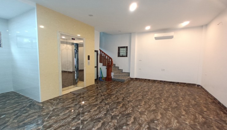 Cho thuê Nhà Ngõ 72 Minh Khai, DT 30m x 4 tầng, 11.5 Triệu (CTL), 0865089699